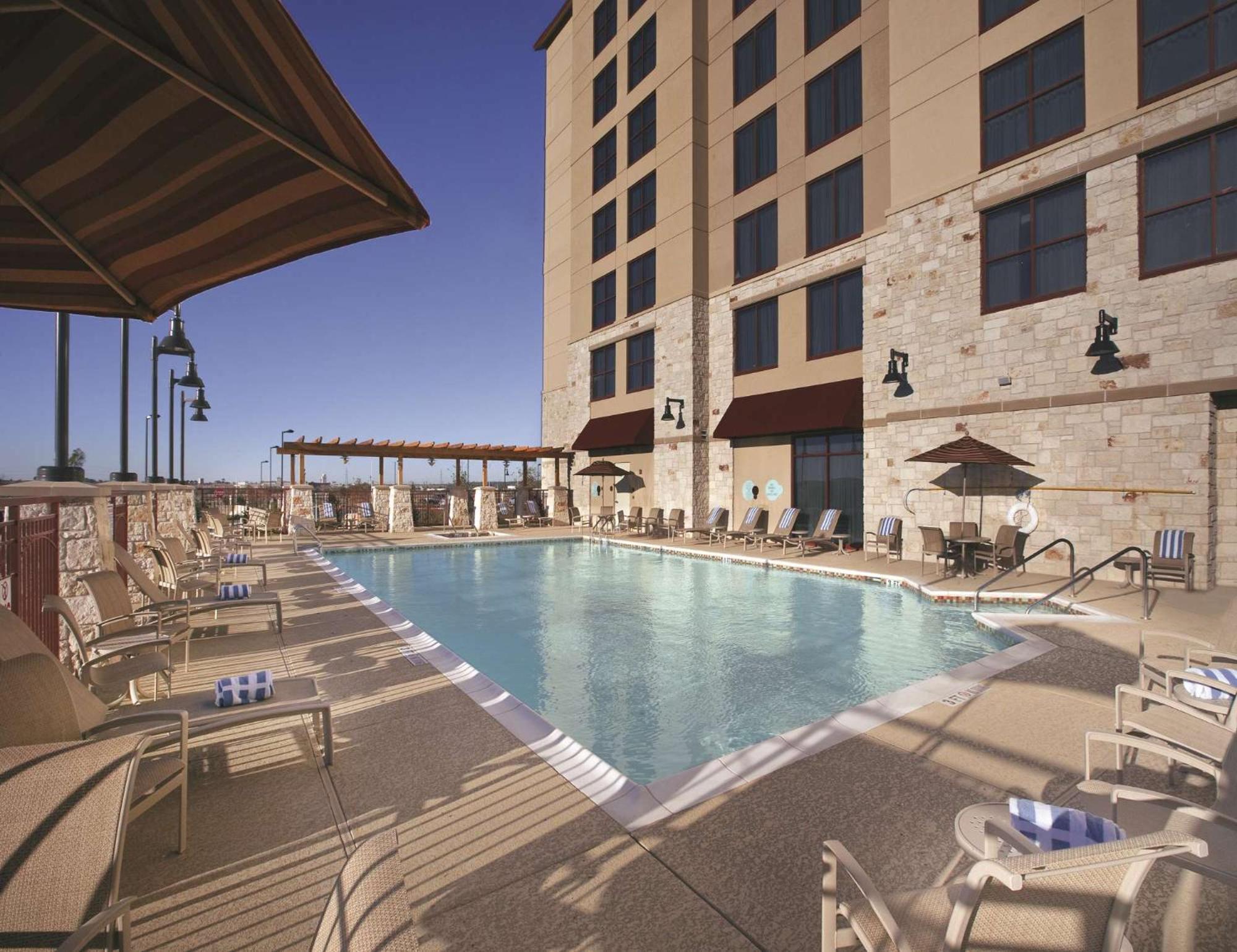 Embassy Suites San Marcos Hotel Conference Center מראה חיצוני תמונה